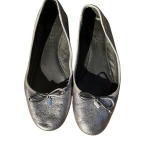 Coach Shoes Womens Y2K Size 7.5B Silver Metallic‎ Leather Ballet Flats Bow Trim